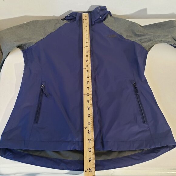 The North Face lightweight Rain Jacket women's size S - Picture 11 of 15